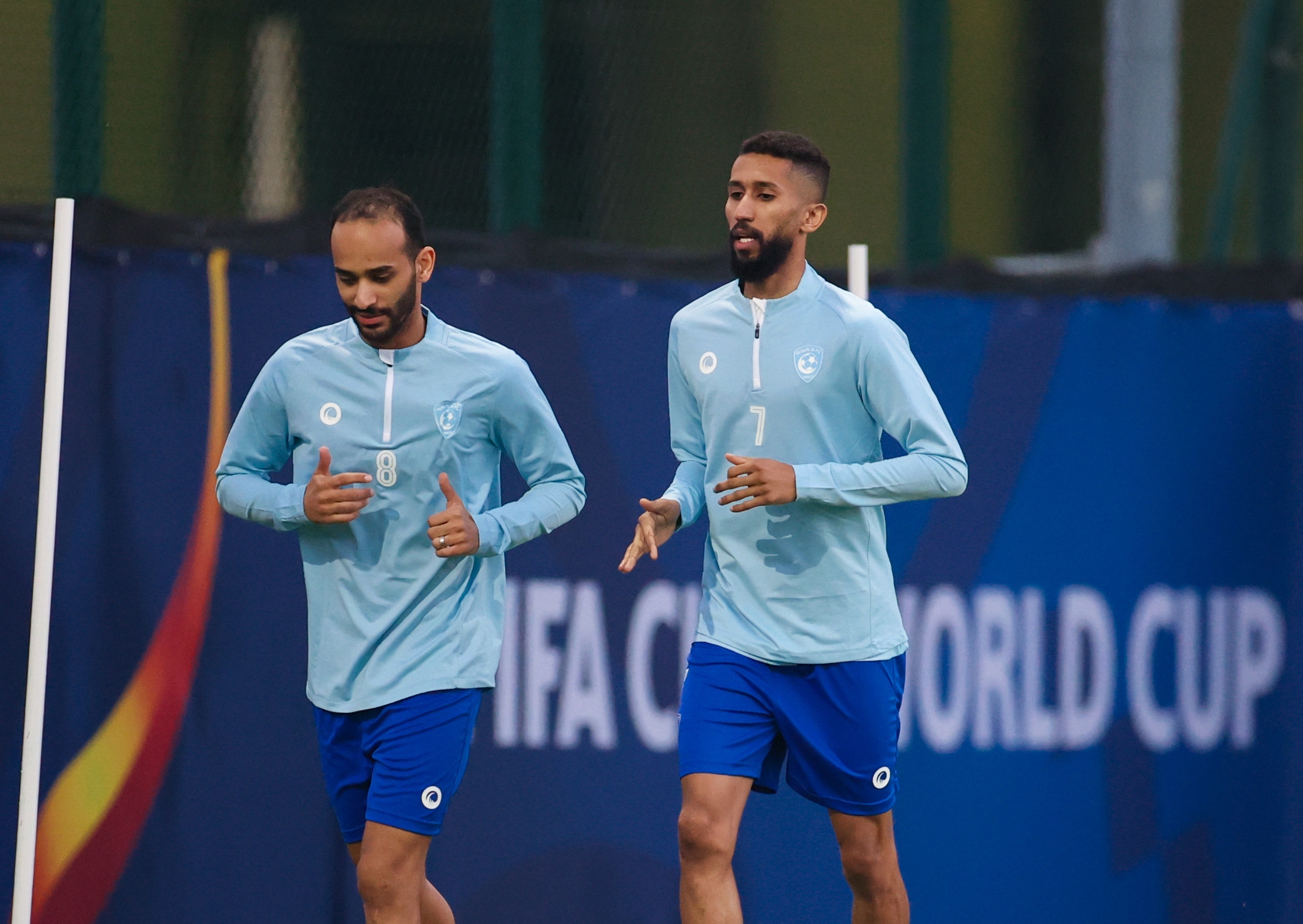 الهلال يُجهز سلمان الفرج وعطيف