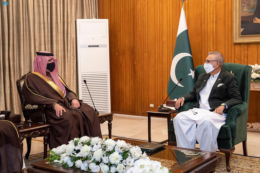 رئيس باكستان يستقبل وزير الداخلية ويبحث معه العلاقات الثنائية