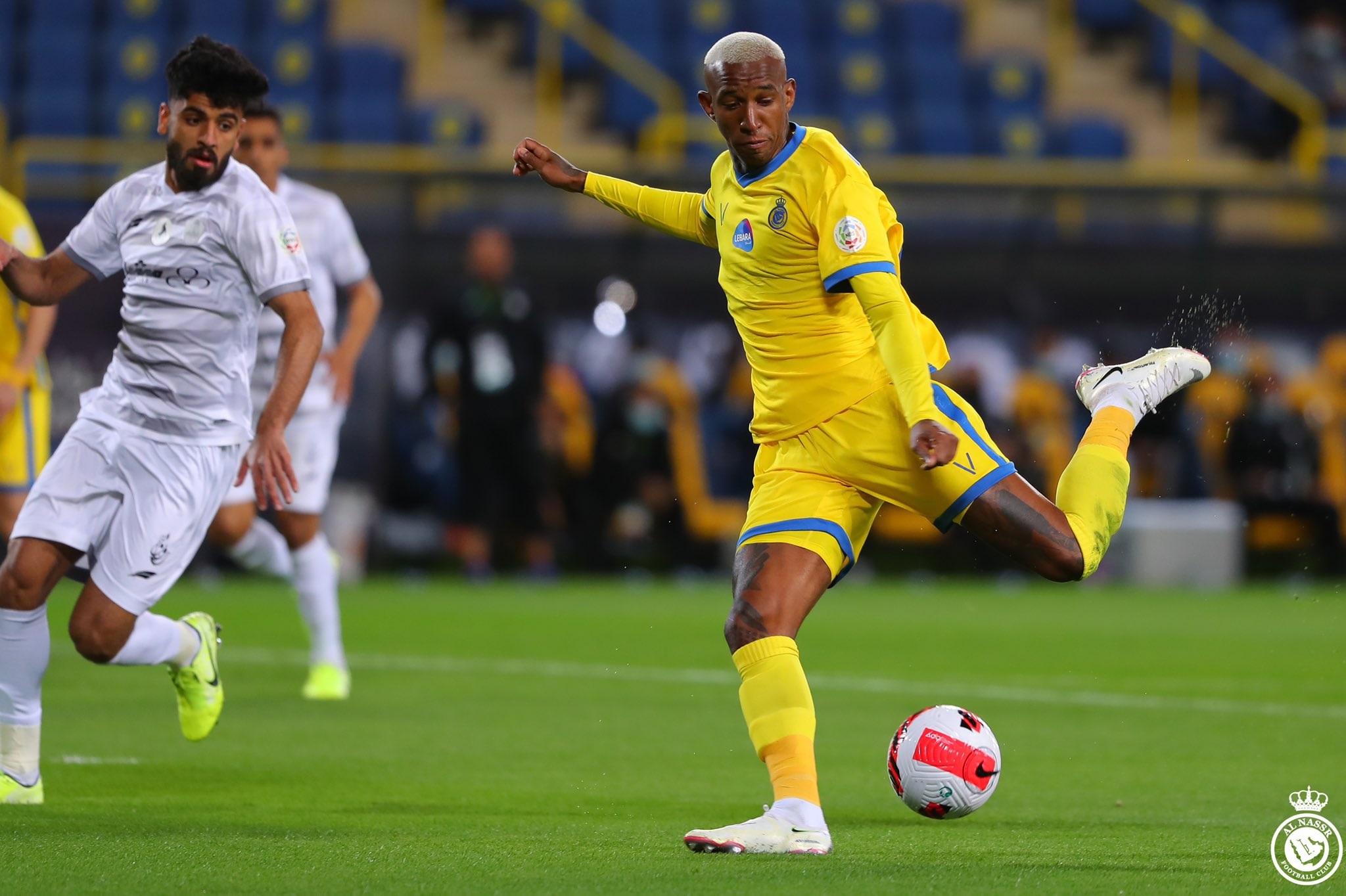 النصر عينه على الفوز الرابع ضد الطائي