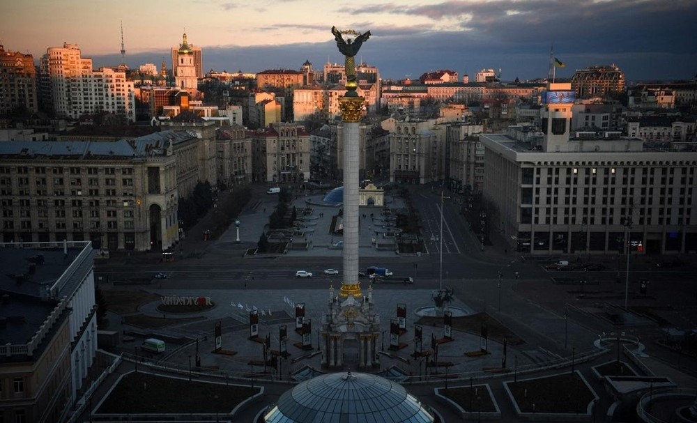 حظر التجول في كييف يدخل حيز التنفيذ
