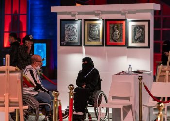 ذوو الإعاقة يتواصلون مع زوار موسم الرياض بالرسم - المواطن