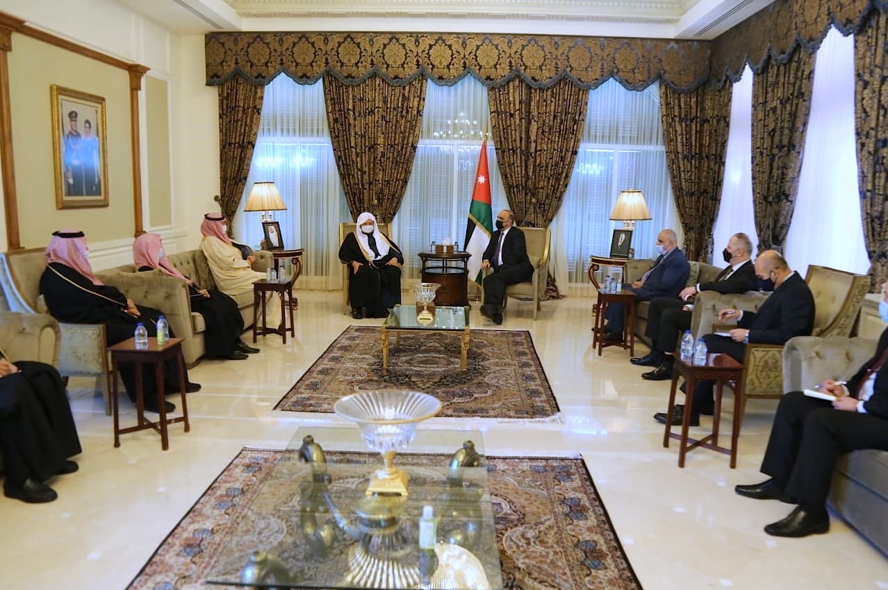 رئيس الوزراء الأردني : نقف مع السعودية ضد أي اعتداء يستهدف أمنها