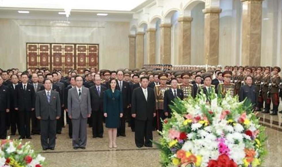 زعيم كوريا الشمالية وزوجته يحضران عرضًا فنيًا بمناسبة رأس السنة القمرية