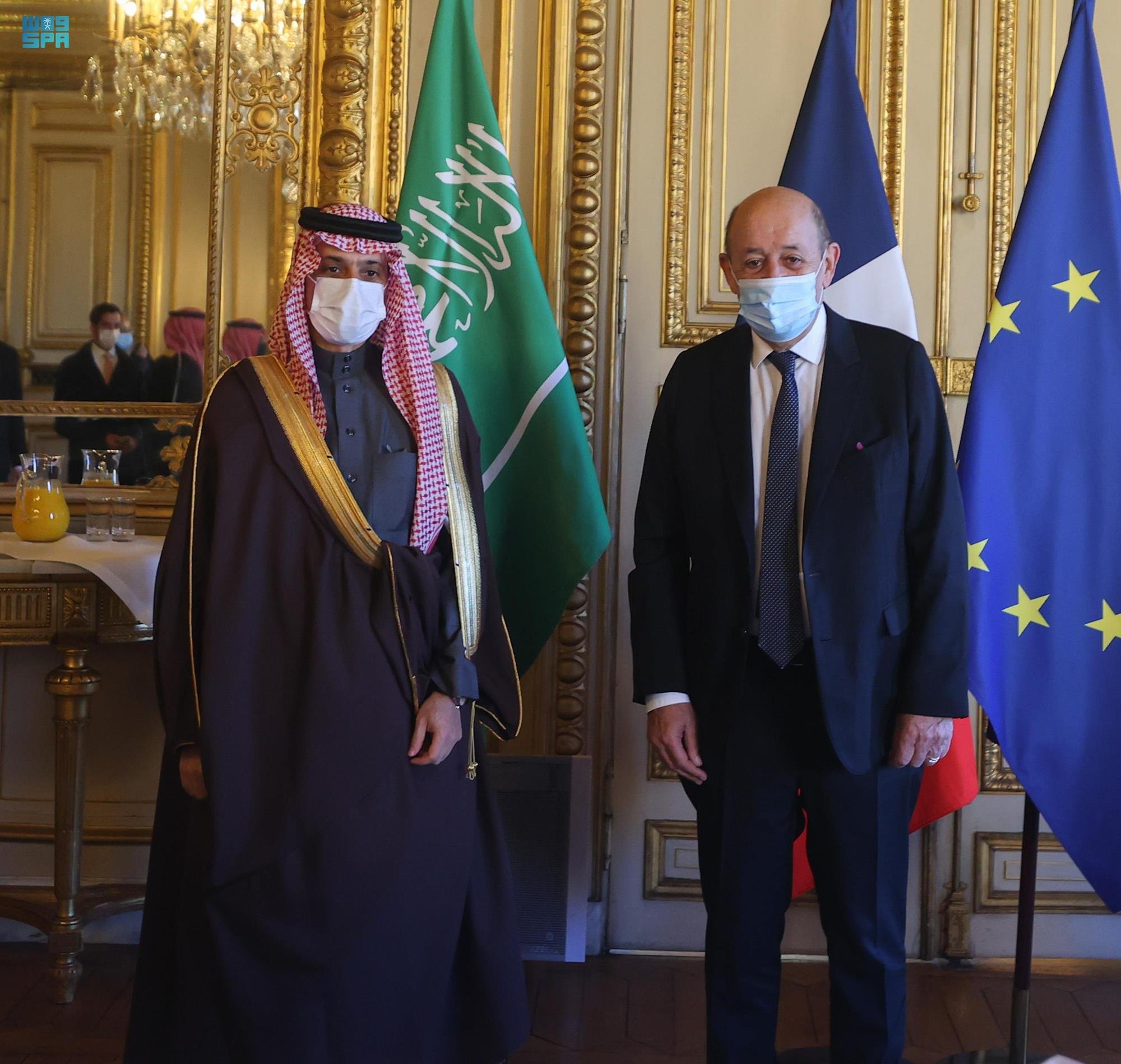 اتفاق سعودي فرنسي على تمويل مشاريع إنسانية أولية لمساعدة الشعب اللبناني