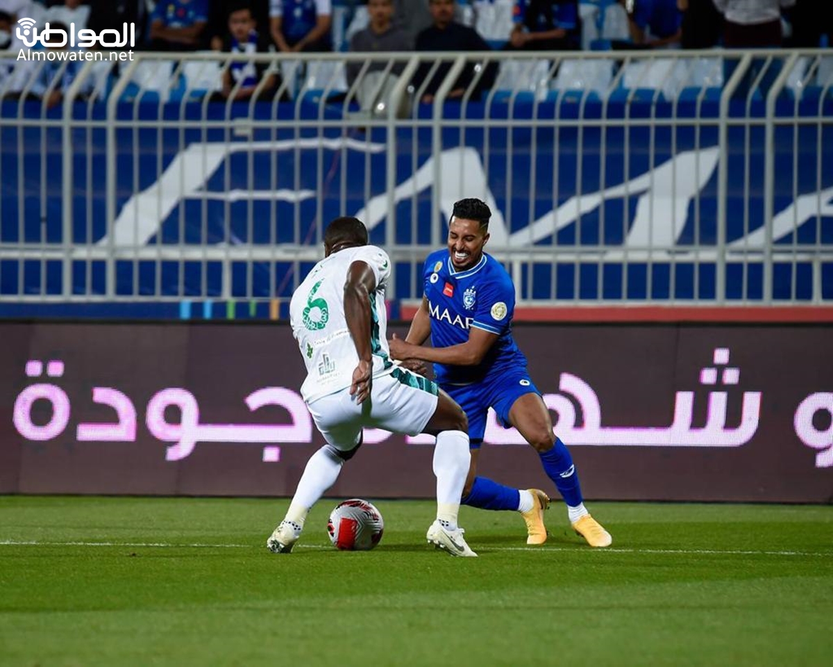 3 قنوات ناقلة لـ مباراة الهلال ضد الأهلي