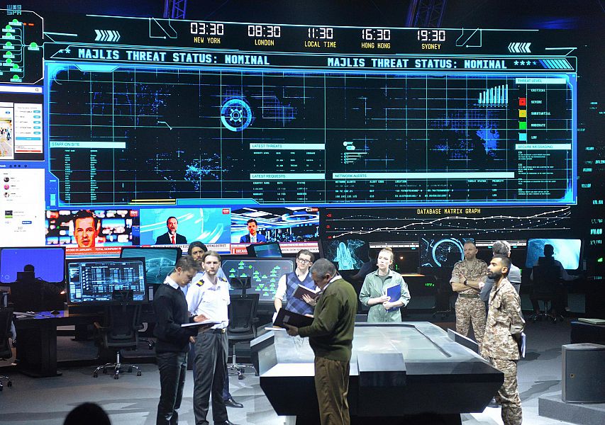 مركز القيادة والتحكم يجسد التكامل الدفاعي بمعرض الدفاع العالمي