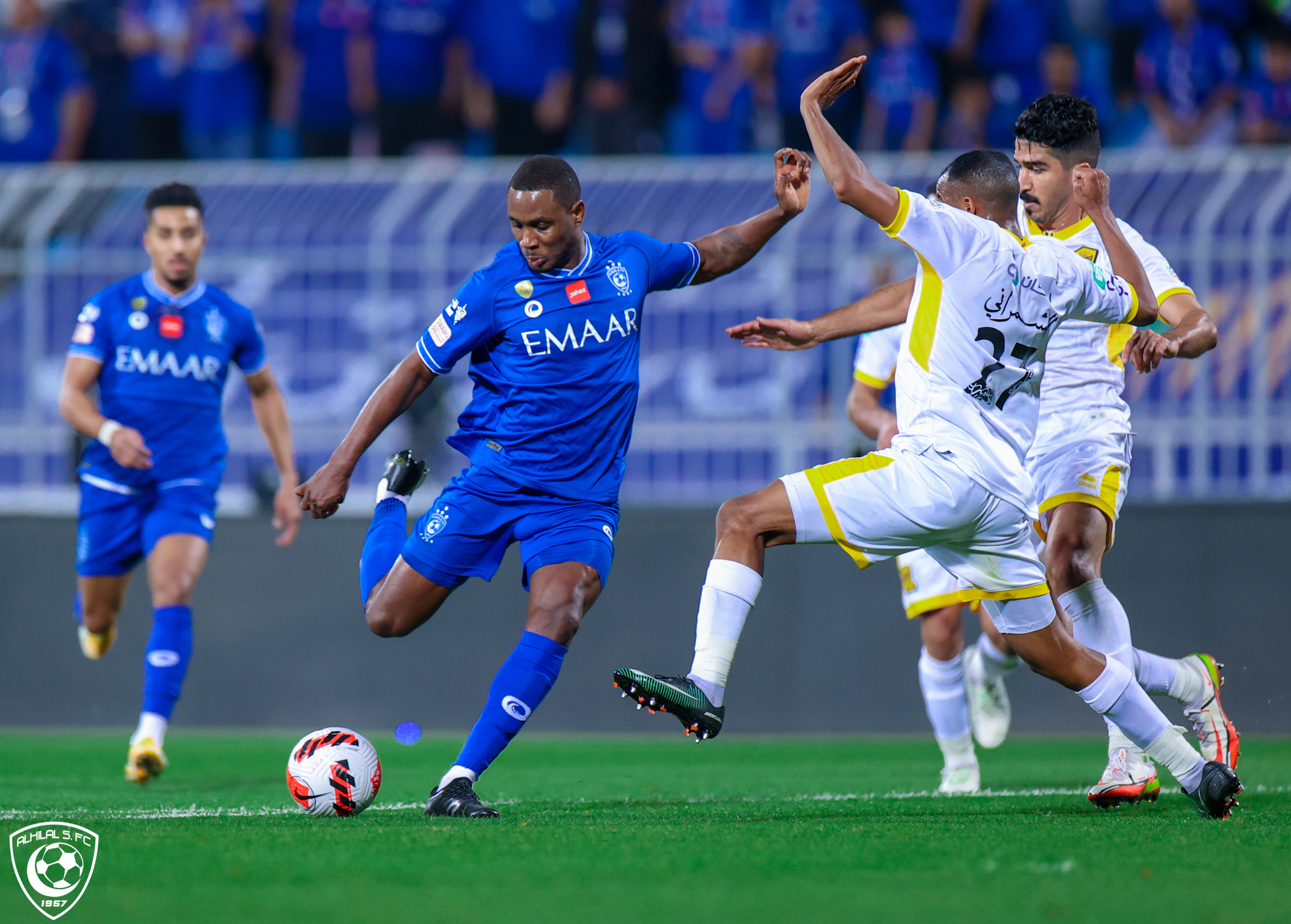 يوسف خميس: المنافسة على الدوري بين الهلال والاتحاد فقط