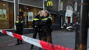 قتيلان بإطلاق نار في مطعم سلسلة ماكدونالدز في هولندا