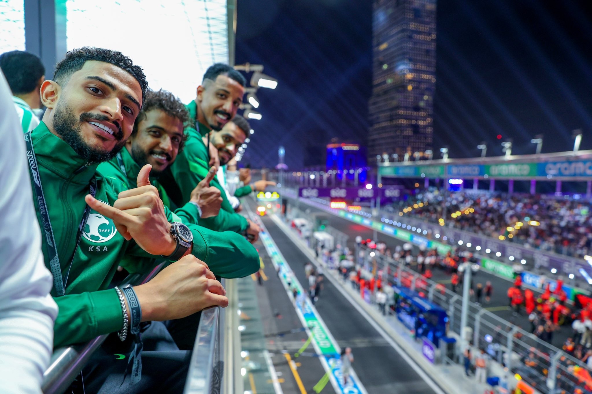 لاعبو منتخب السعودية في سباق فورمولا 1