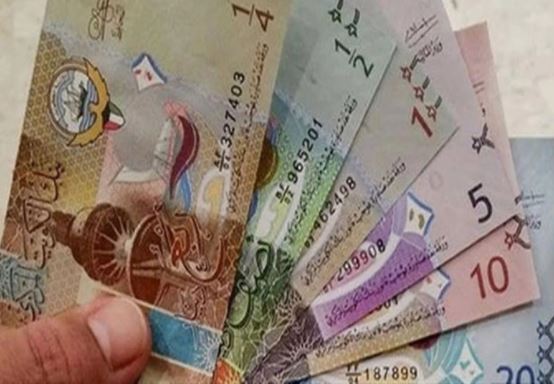 سعر الدينار الكويتي في مصر يكسر حاجز الـ60 جنيهًا