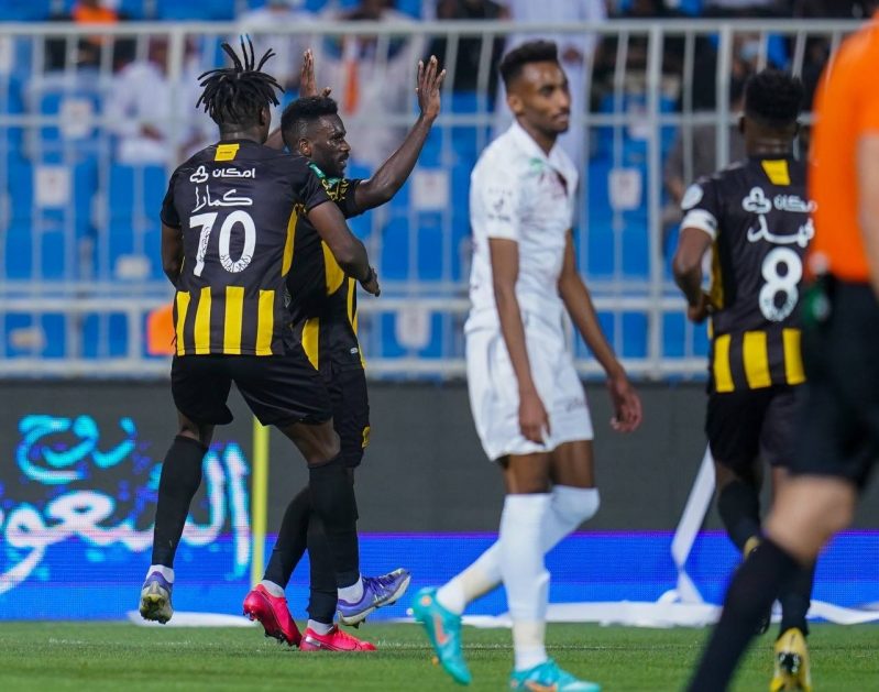 الشباب ضد الاتحاد