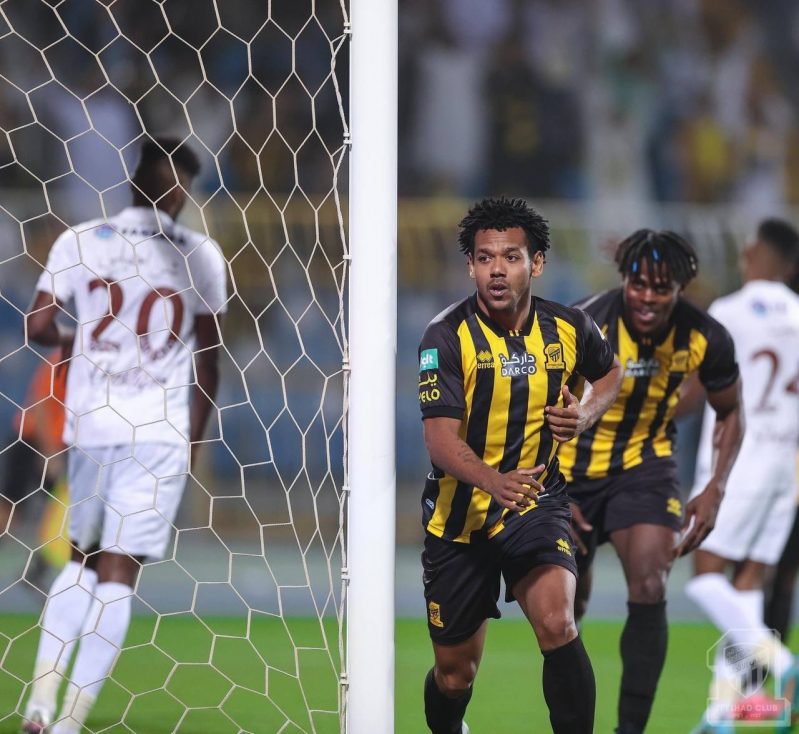 الشباب ضد الاتحاد