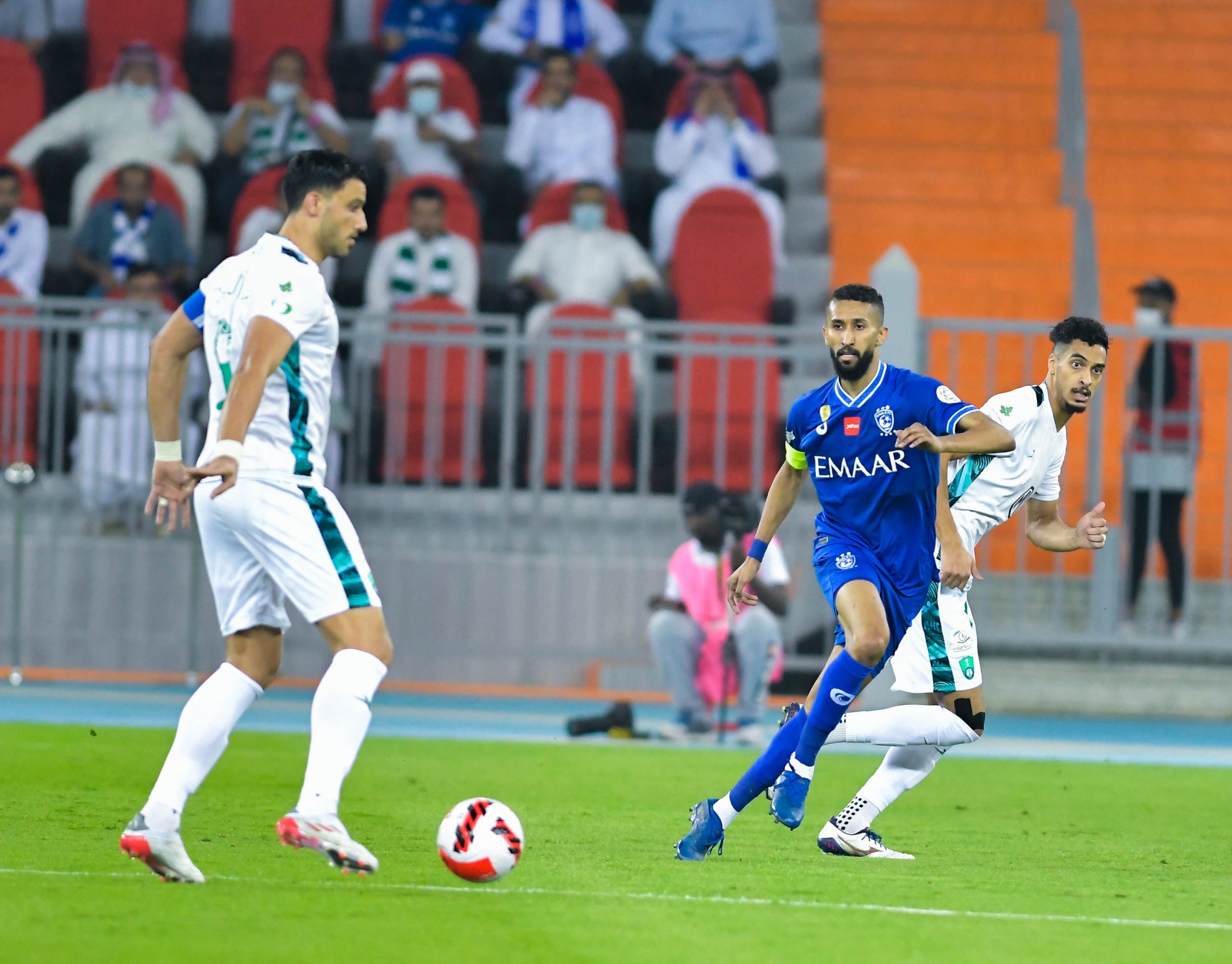 الهلال يتفوق على الأهلي بالدور الثاني