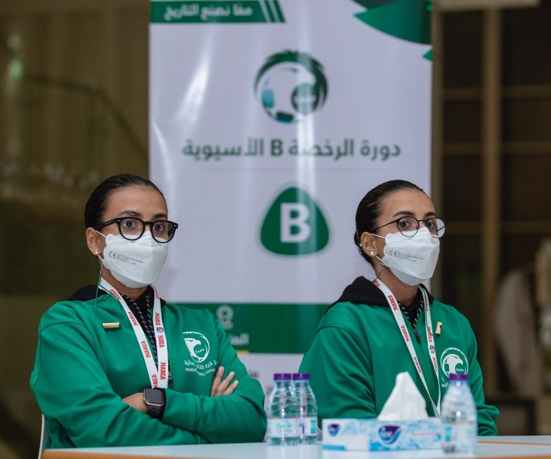 دورة الرخصة التدريبية النسائية