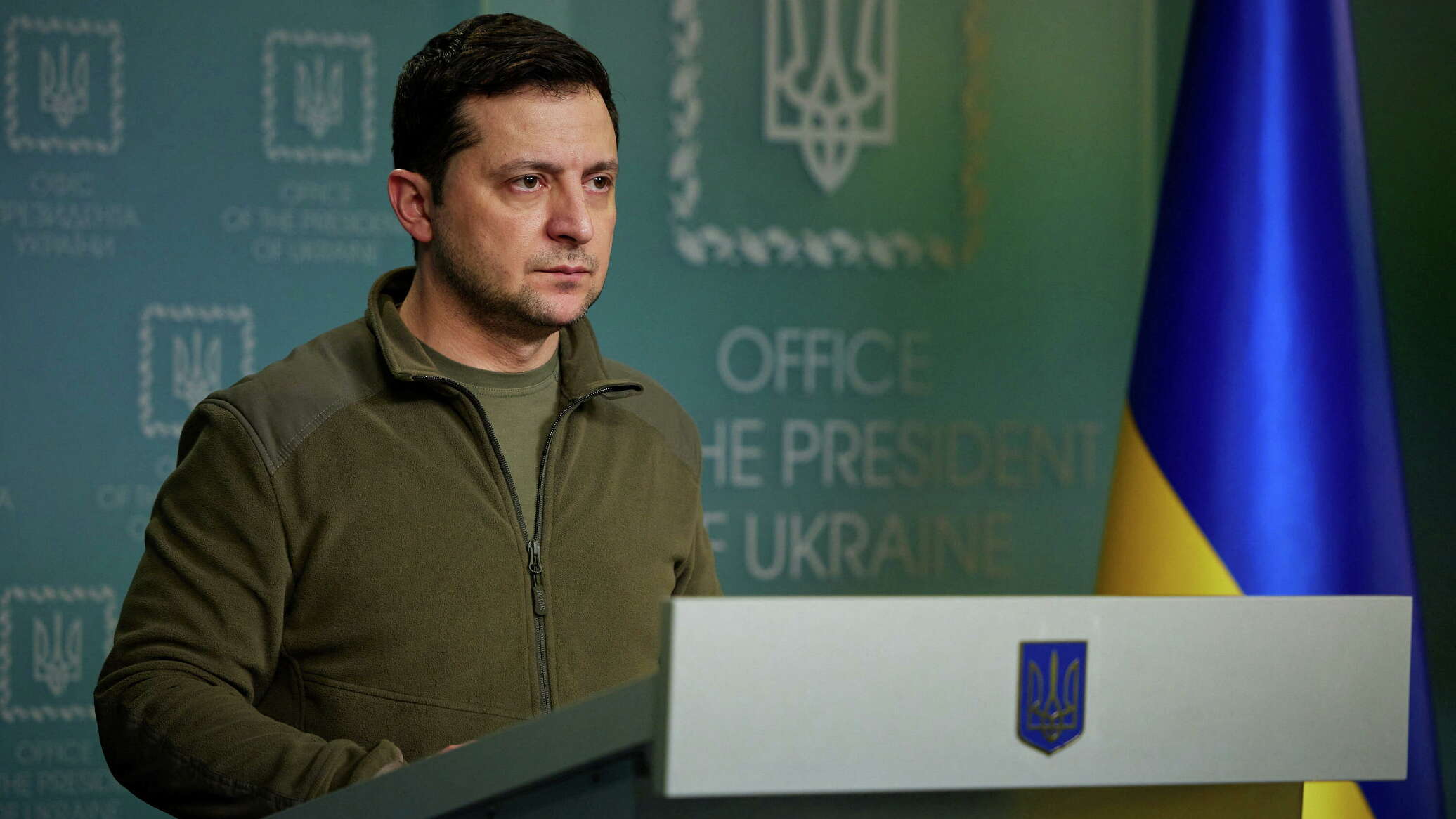 ماكرون يحبط رئيس أوكرانيا: لا حرب ولا حظر جوي