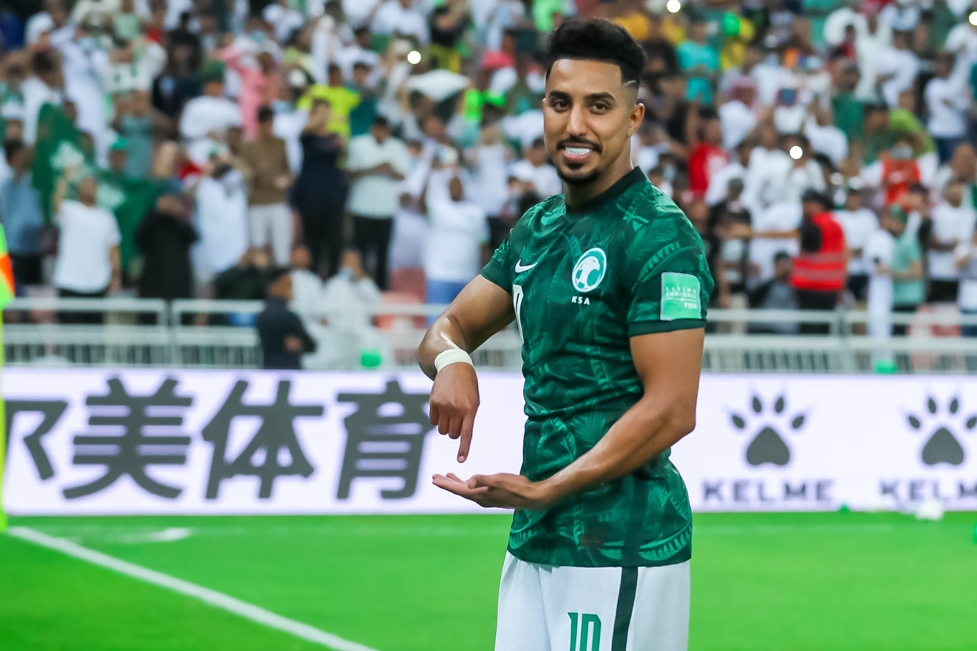 سالم الدوسري يُبدع مع منتخب السعودية