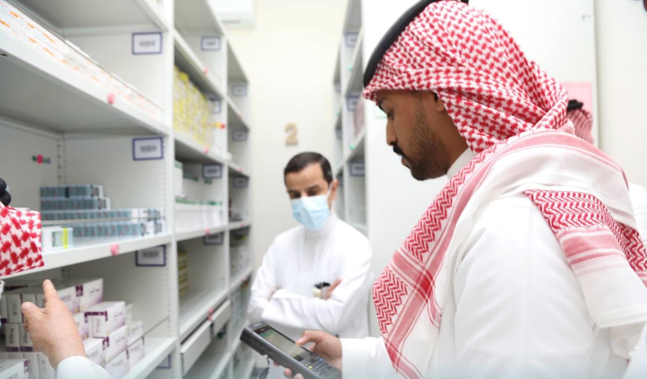 سعود الطبية تطلق باركود الهواتف الذكية للمستودعات