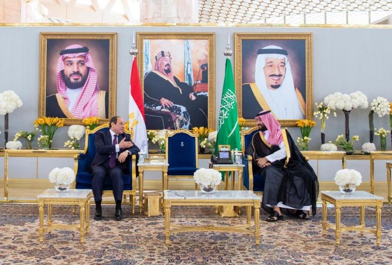 محمد بن سلمان في مقدمة مستقبلي الرئيس المصري بالرياض