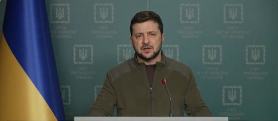 زيلنيسكي يستغيث: ليس لدينا قدرات لمواجهة صواريخ وطائرات روسيا