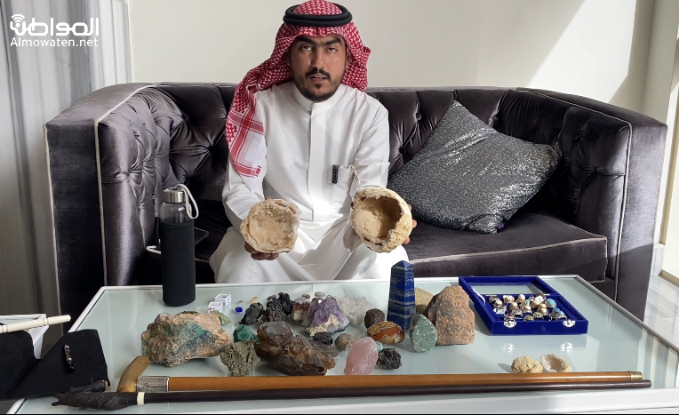 عمر بن خليف: أملك أحجارًا وسبحًا تصل قيمتها 30 مليون ريال