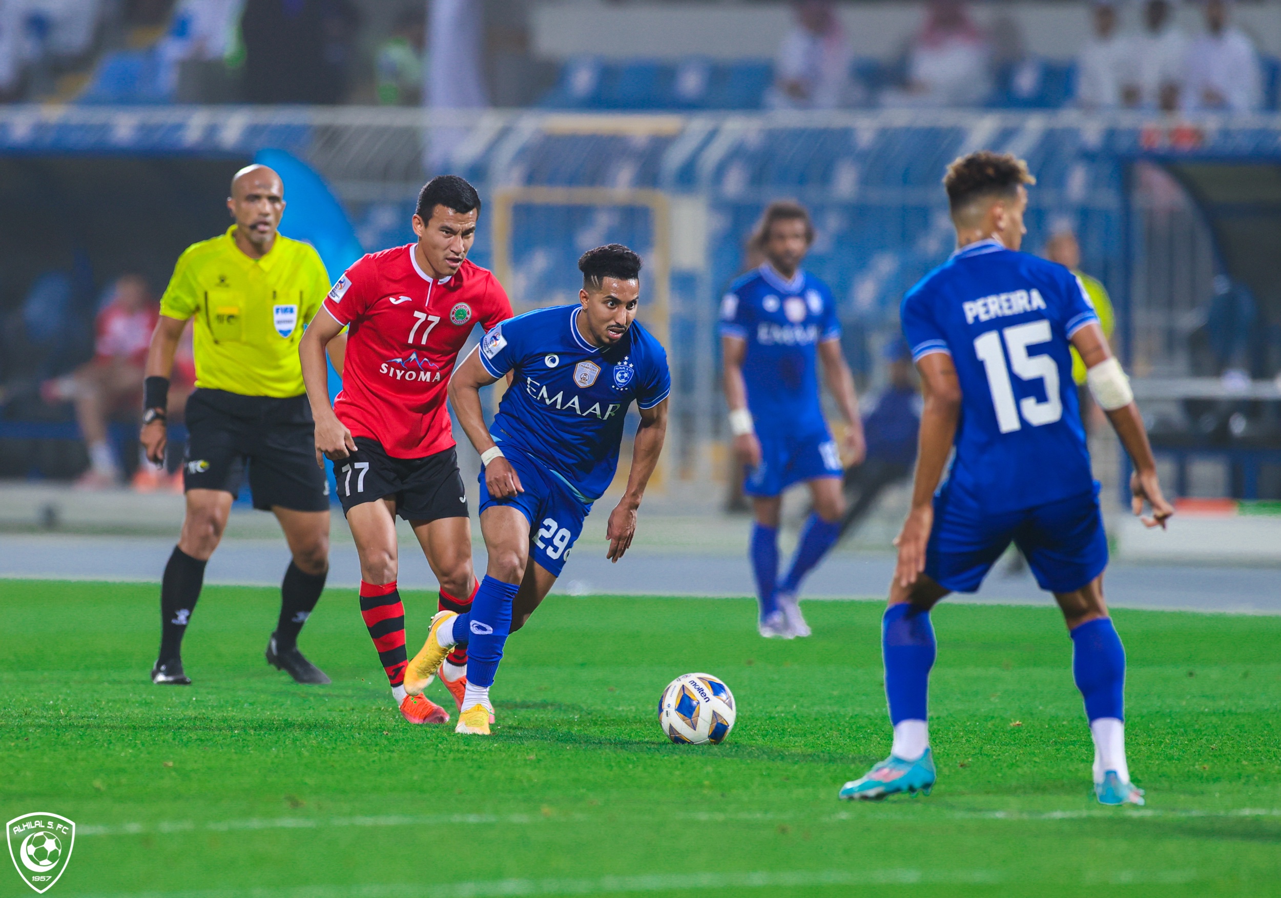 45 دقيقة أولى بلا أهداف بين الهلال واستقلال دوشنبه