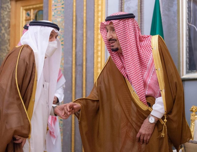 الملك سلمان يستقبل أمراء المناطق