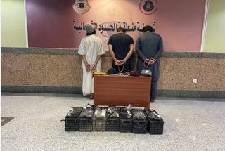 القبض على 3 أشخاص لاعتدائهم على أجهزة ساهر والعبث بها وسرقة بطارياتها - المواطن