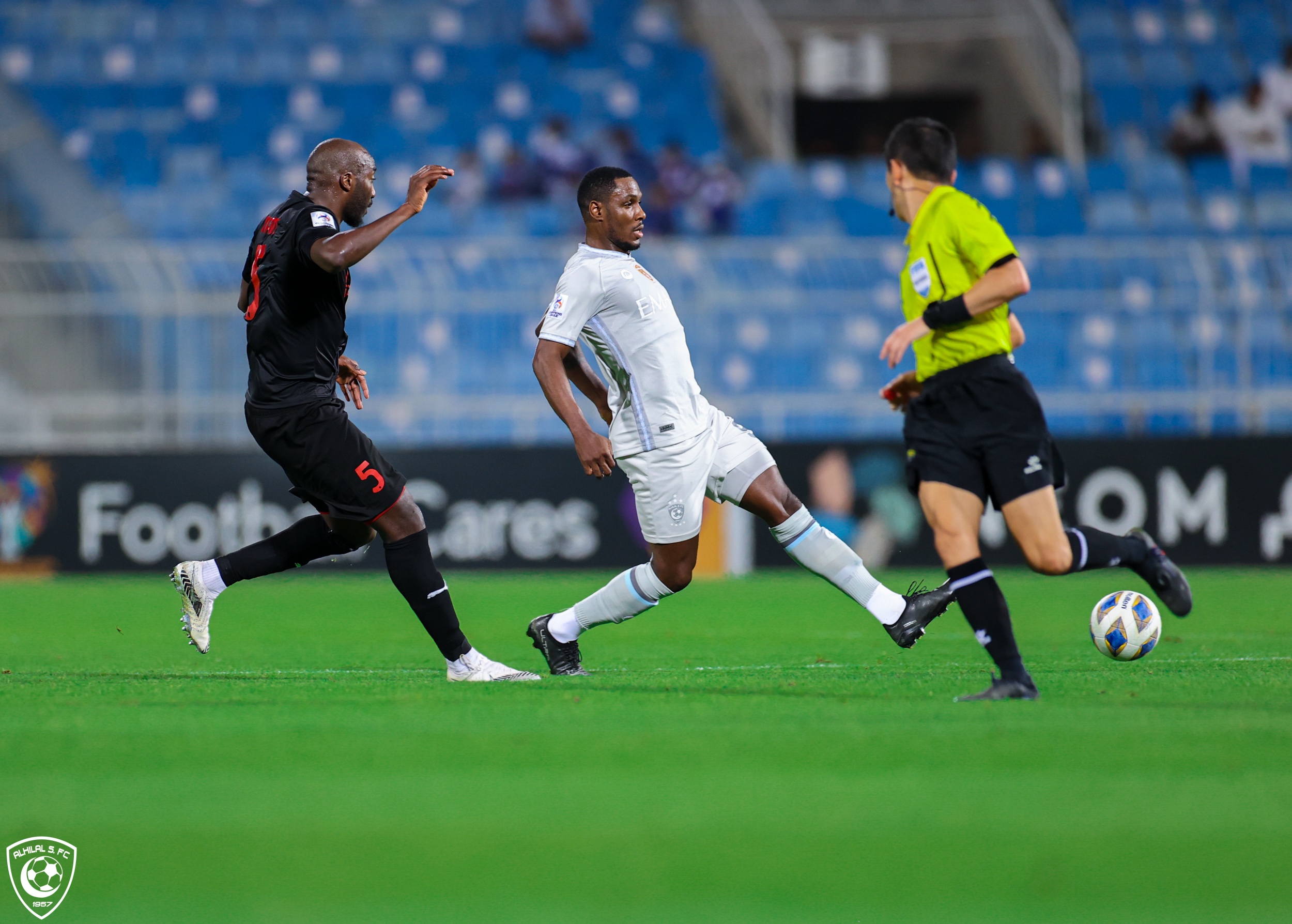 إيغالو يعتذر لجمهور الهلال