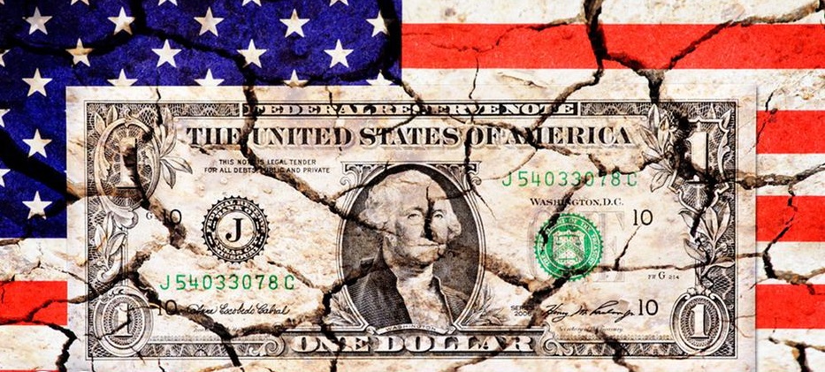 أمريكا بين المطرقة والسندان إما رفض سداد الديون أو انهيار الدولار
