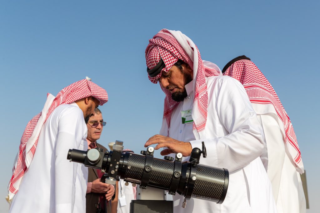 استعدادات لأعمال الرصد لرؤية هلال رمضان بمرصد المجمعة