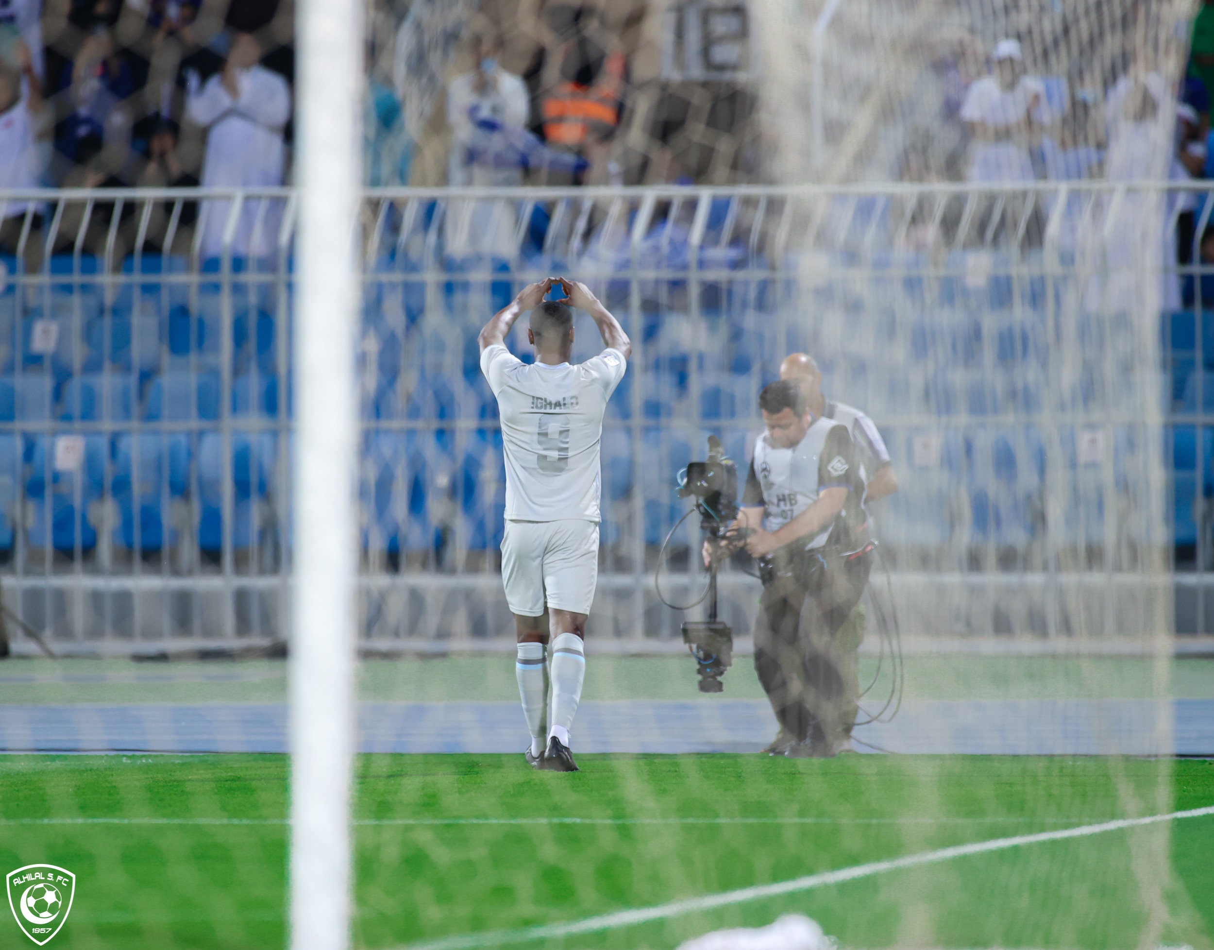 الهلال يعبر استقلال دوشنبه