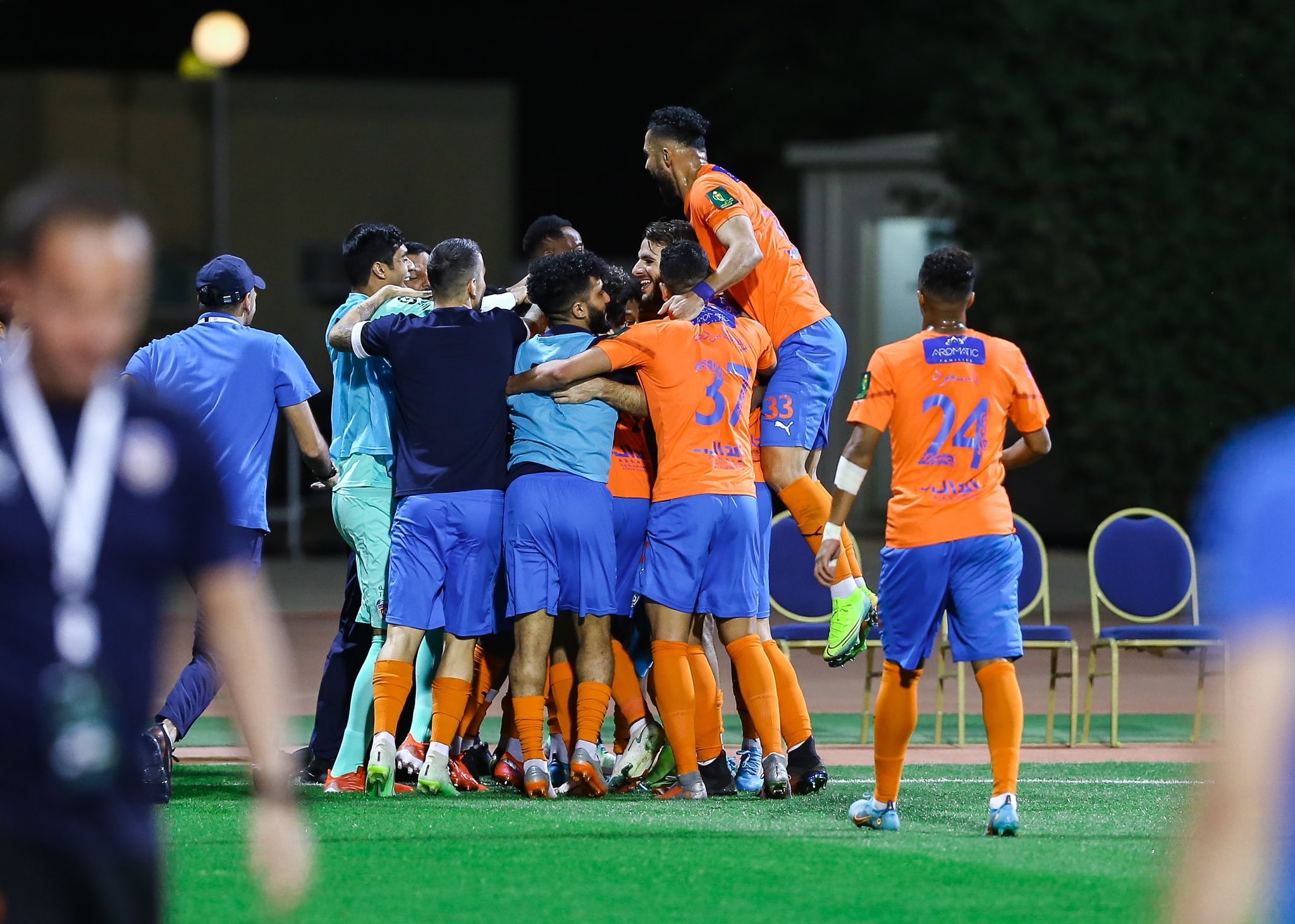 الفيحاء يضرب موعدًا مع الهلال في نهائي كأس الملك