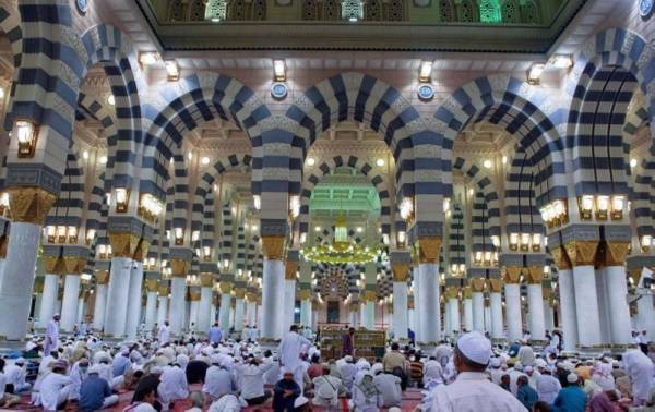 بدء التسجيل في الاعتكاف بالمسجد النبوي من خلال تطبيق زائرون