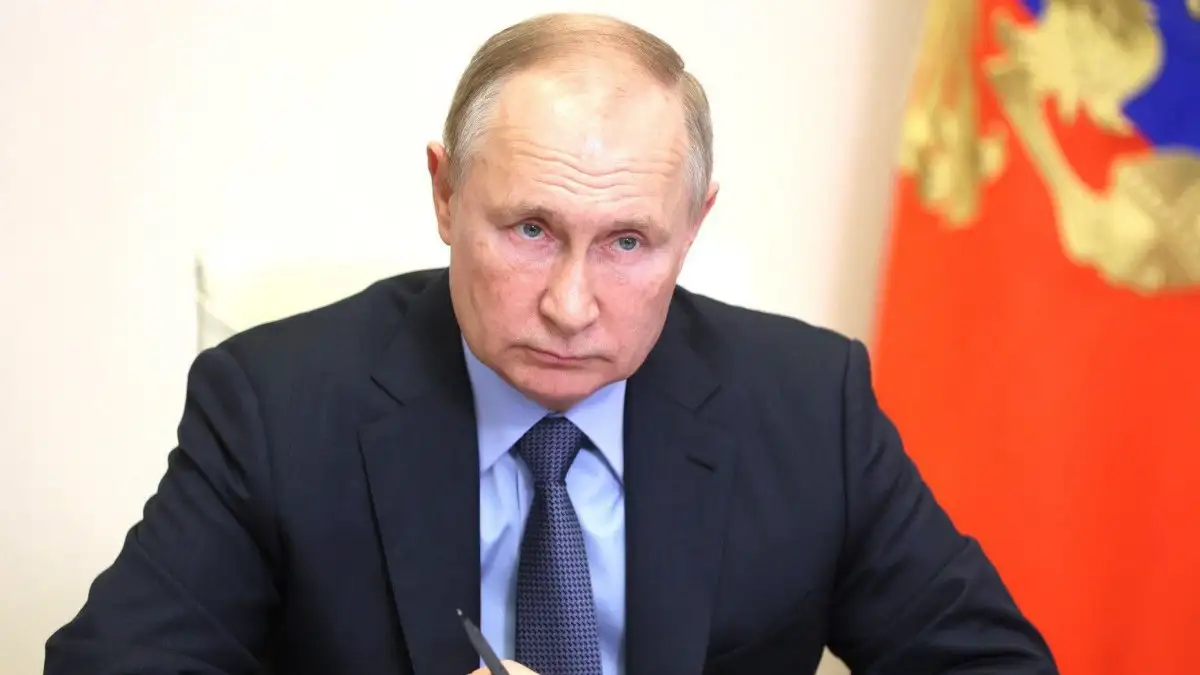 بوتين يهدد الناتو : التوسع يستدعي الرد