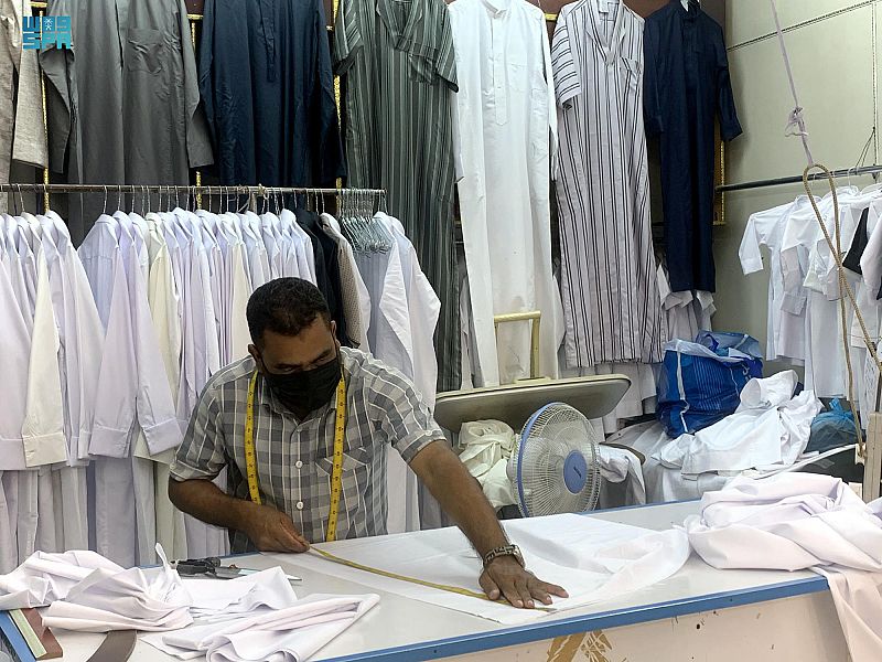 فستان العيد ينعش محلات الخياطة بجازان ويبدأ التفصيل من 150 ريال - مواطن