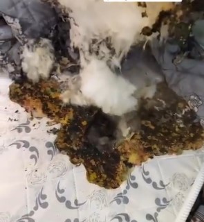 شاهد.. آثار انفجار باور بنك في غرفة أطفال