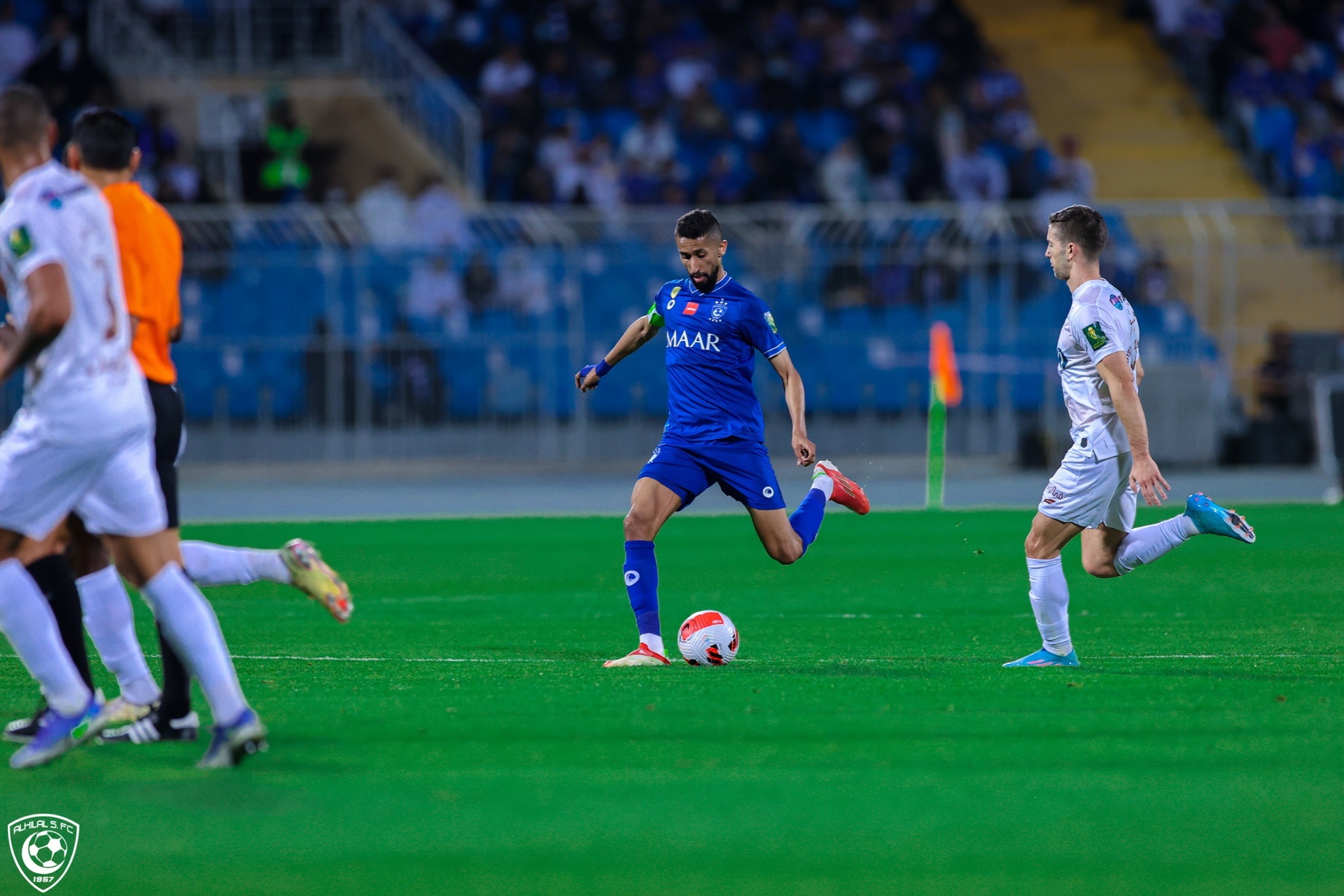 سلمان الفرج يمنح الهلال التعادل