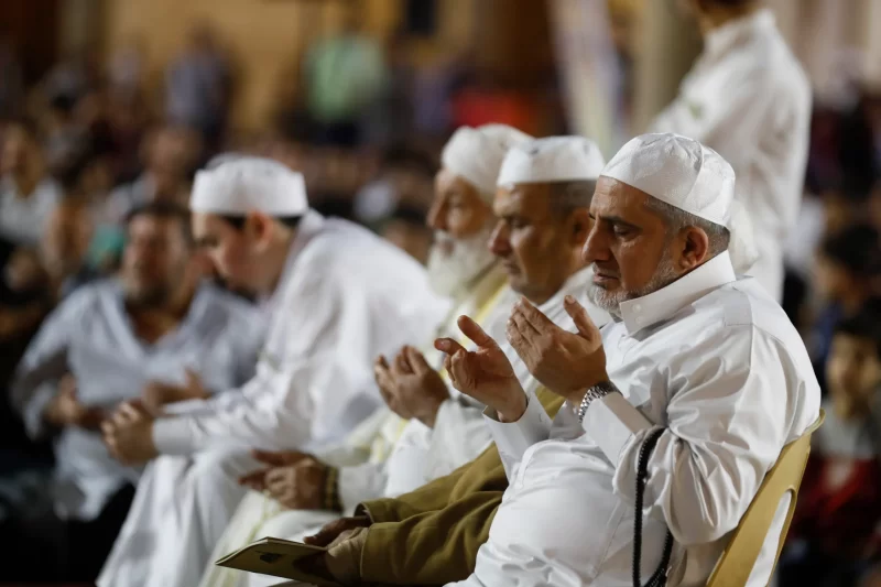 شاهد كيف احتفل المسلمون حول العالم بنهايات رمضان  - المواطن