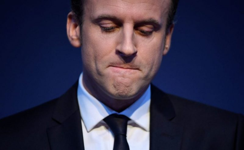 صدمة لـ إيمانويل ماكرون قبل الانتخابات الفرنسية بيومين 