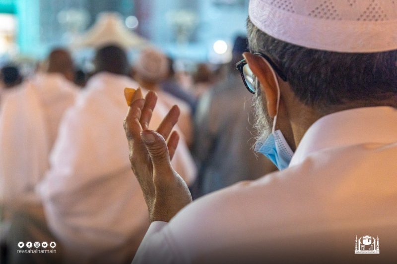 لقطات لـ صلاة تراويح ليلة 17 رمضان في المسجد الحرام - المواطن