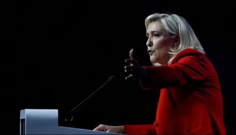 ماريان لوبان تتعرض لضربة قوية خلال الانتخابات الفرنسية