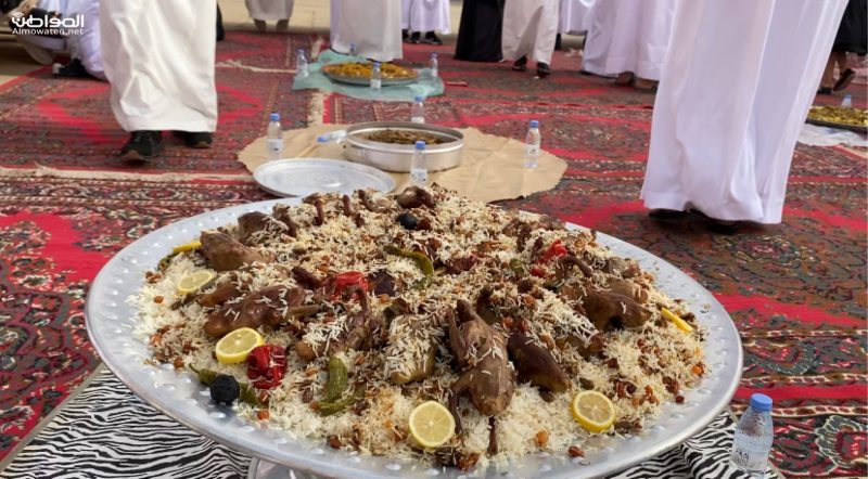 حفر الباطن: أهالي حارة العيون يتوارثون عادة منذ 70 عام 
