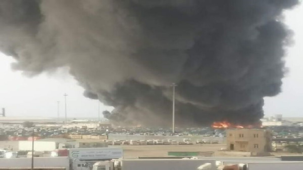 شاهد.. حريق ضخم في ميناء تستأجره أنقرة في السودان