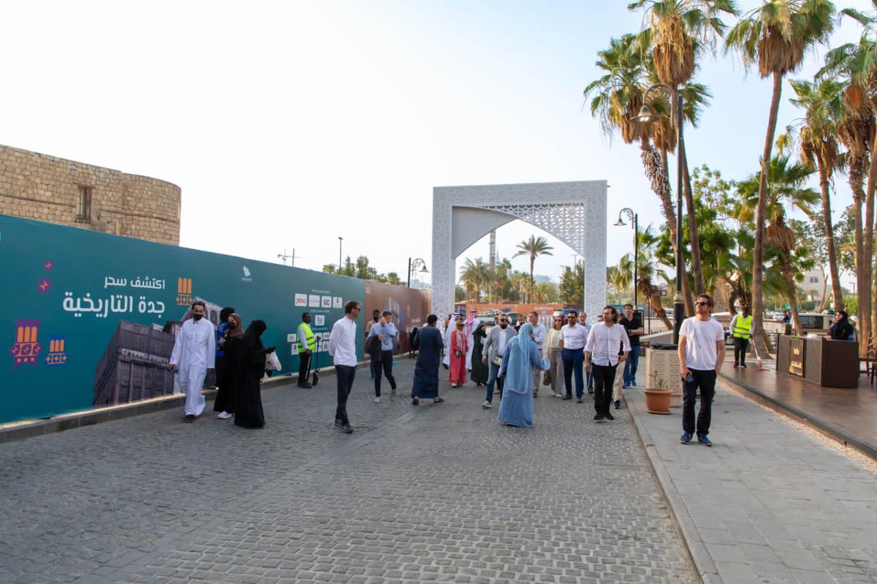 تنوع ثقافي وعروض مميزة تجذب الزوار ضمن فعاليات جدة التاريخية 