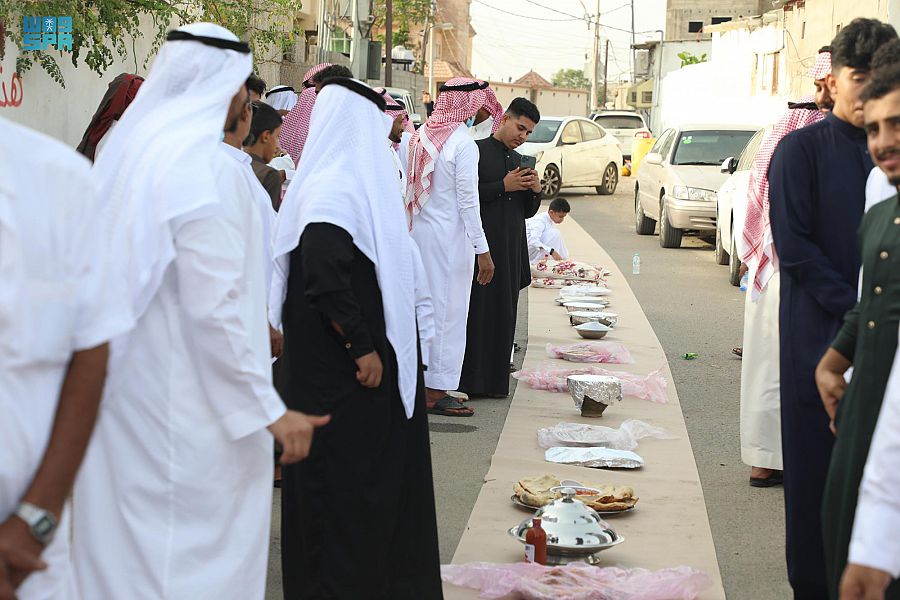 شاهد.. مظاهر العيد ترسم أفراح أهالي منطقة جازان