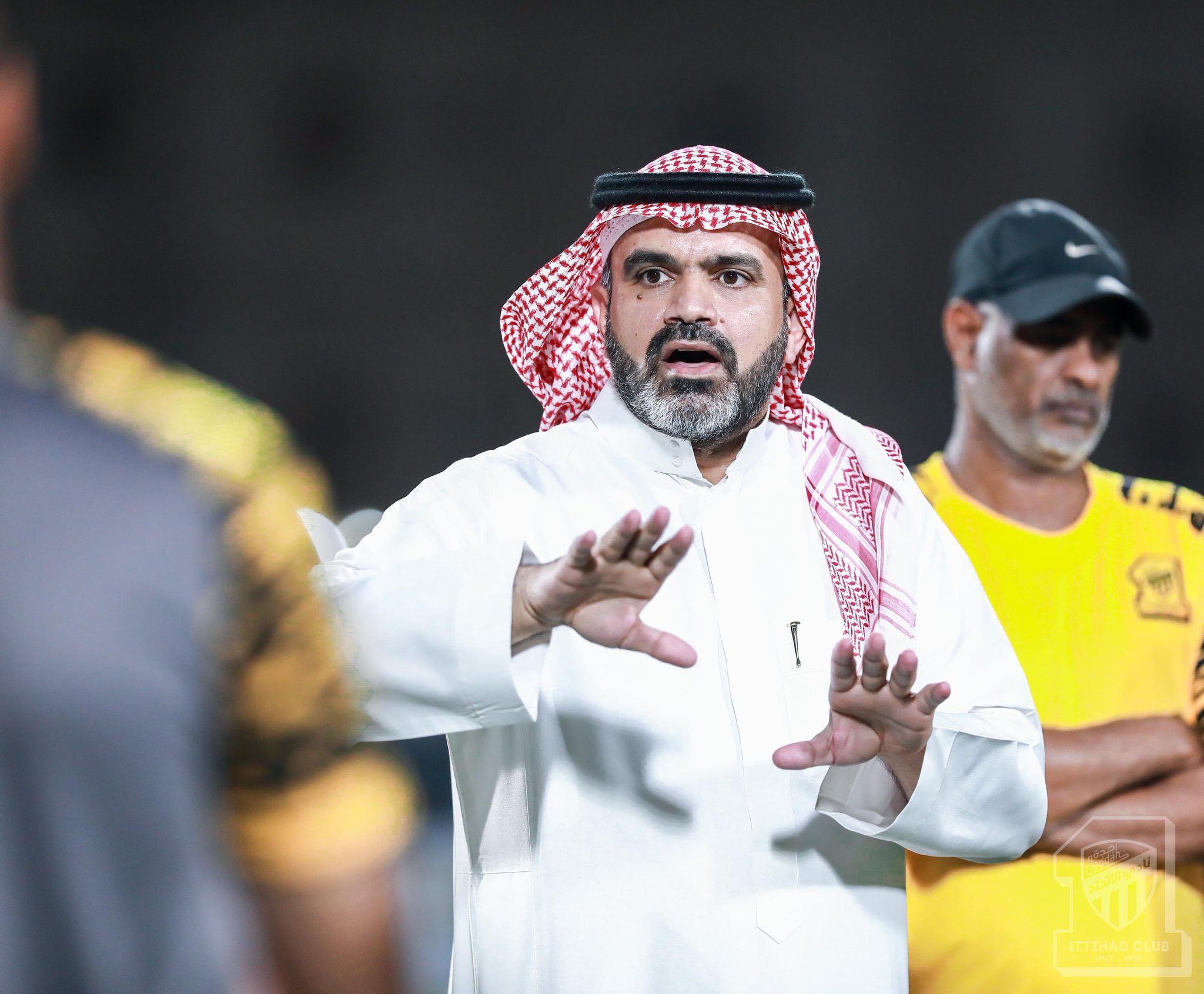 جماهير الاتحاد بين مؤيد ومعارض على رحيل حامد البلوي