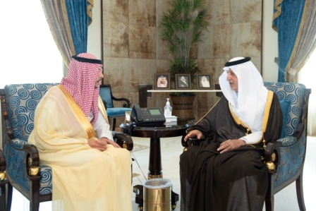 أمير مكة يستقبل محافظ الطائف المُعين ويوجه بمتابعة مشاريع التنمية