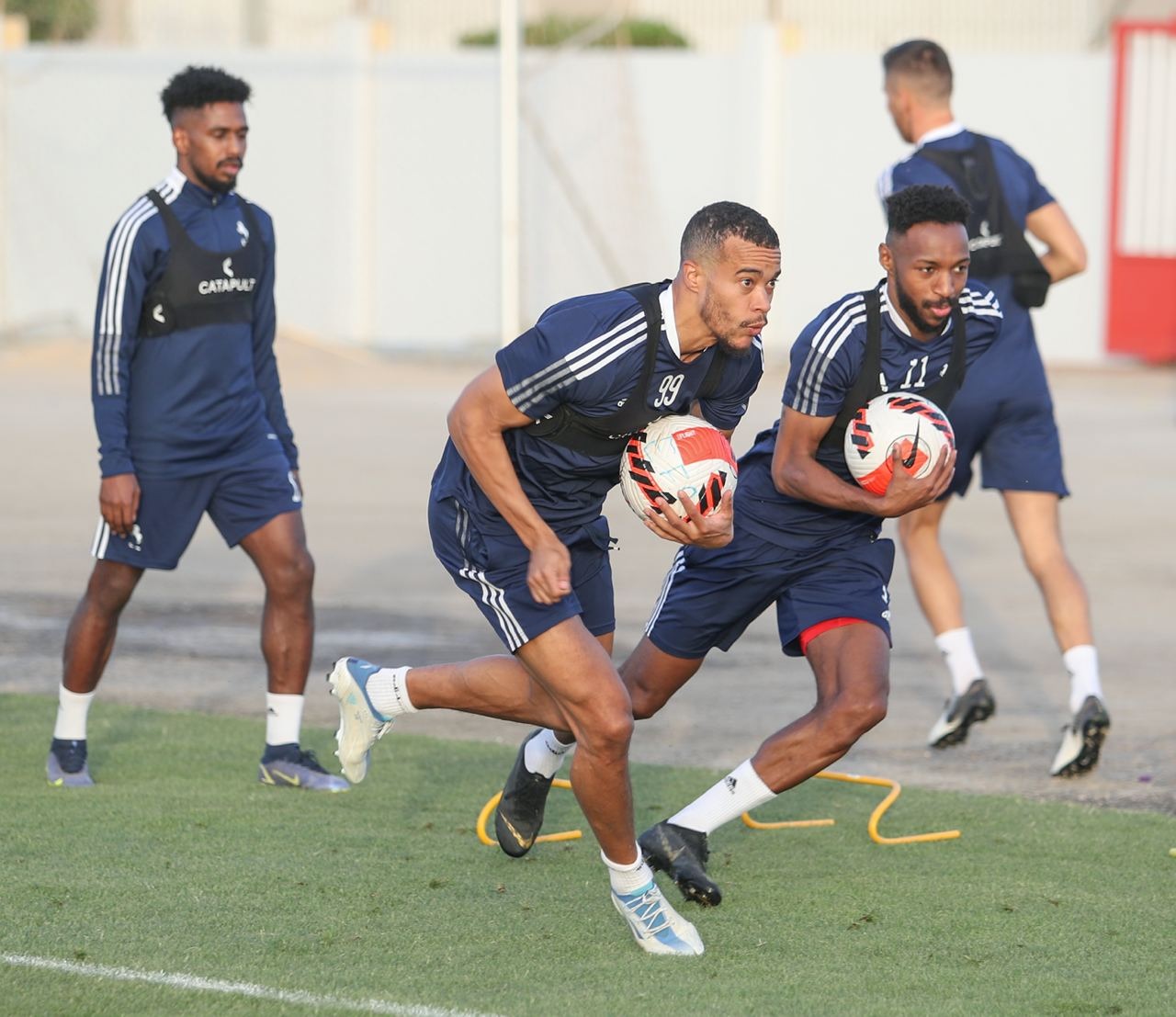 الاتفاق يطبق تكتيك مواجهة الهلال