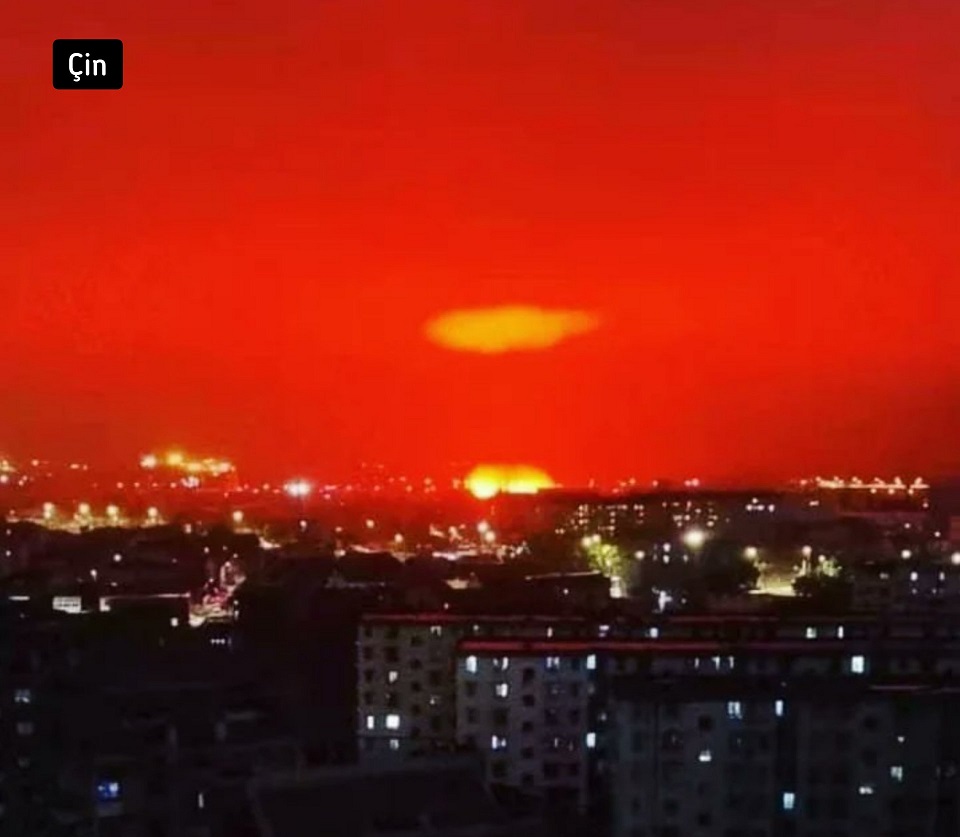 شاهد.. السماء الحمراء تثير الذعر في الصين