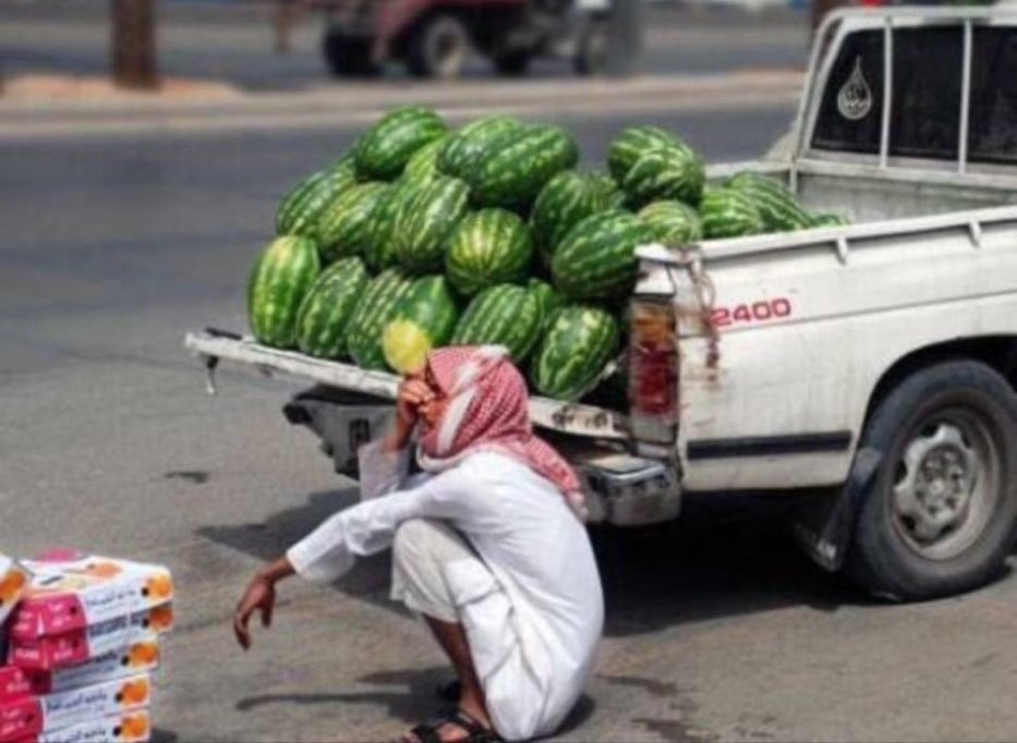 مطالبات بتقديم المواطنين في الوظائف السعودية